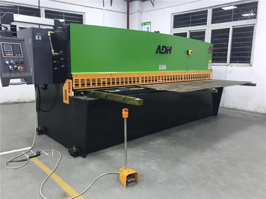 剪板機(jī) 剪板機(jī)